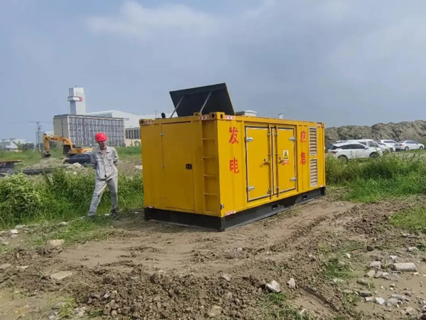 古城200KW柴油发电机机组每小时的油耗量受哪些因素影响？